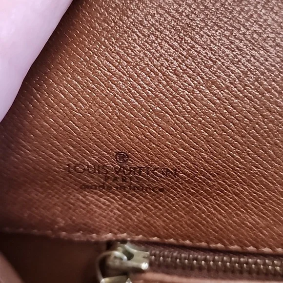 Louis Vuitton Pochette - Picture 6 of 9